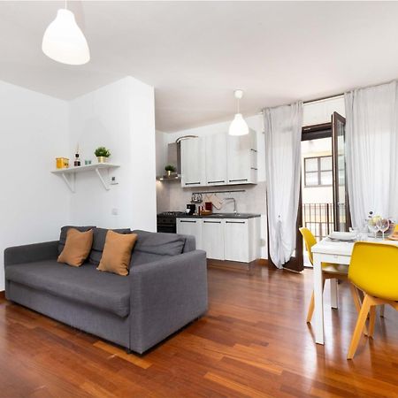 Terrace Milan Con Parcheggio Incluso Appartement Buitenkant foto