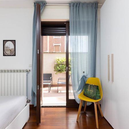 Terrace Milan Con Parcheggio Incluso Appartement Buitenkant foto