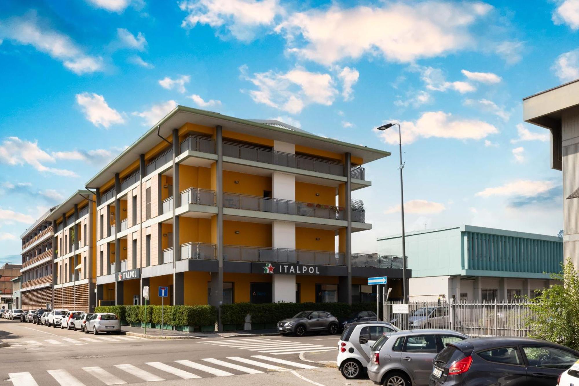 Terrace Milan Con Parcheggio Incluso Appartement Buitenkant foto