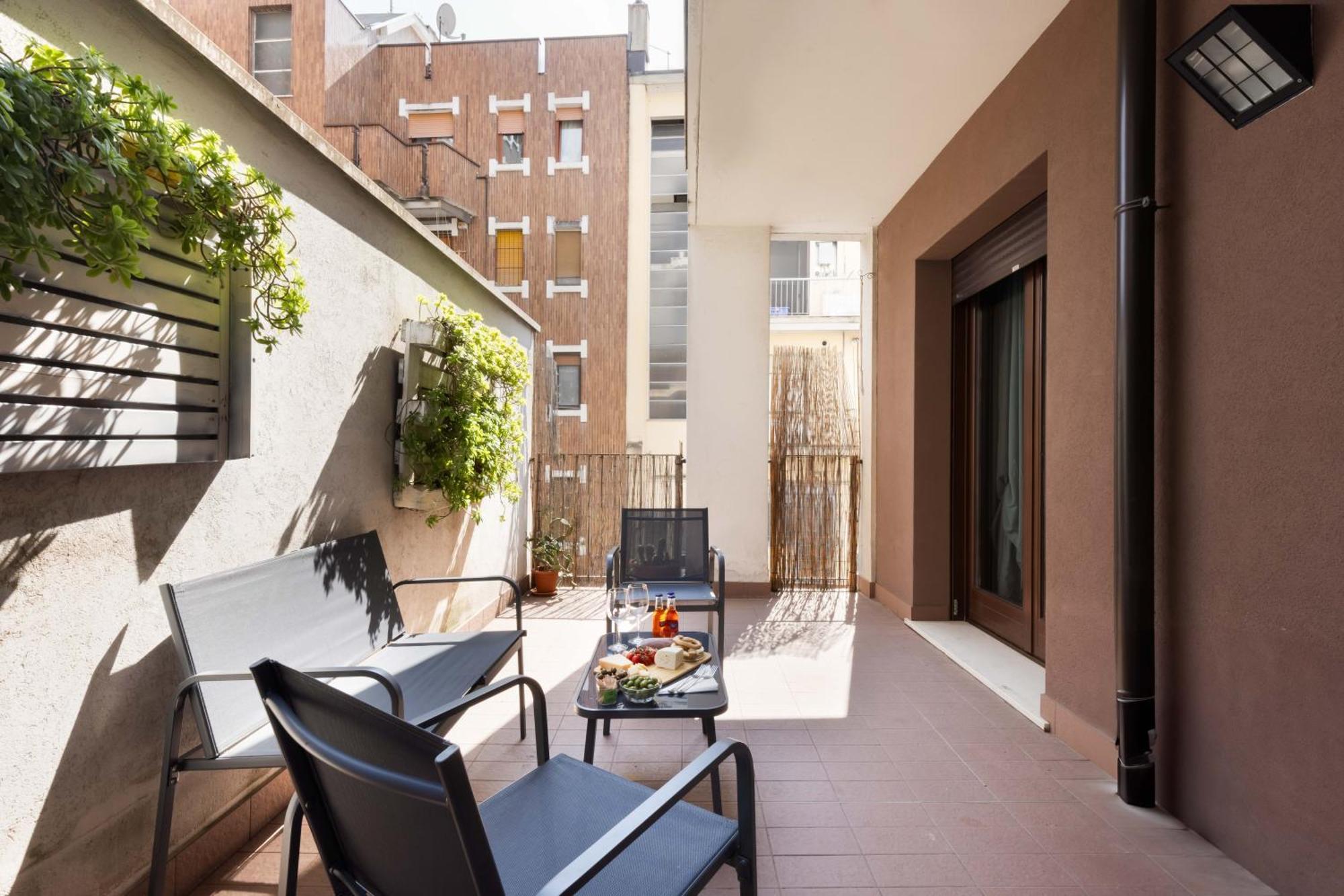 Terrace Milan Con Parcheggio Incluso Appartement Buitenkant foto