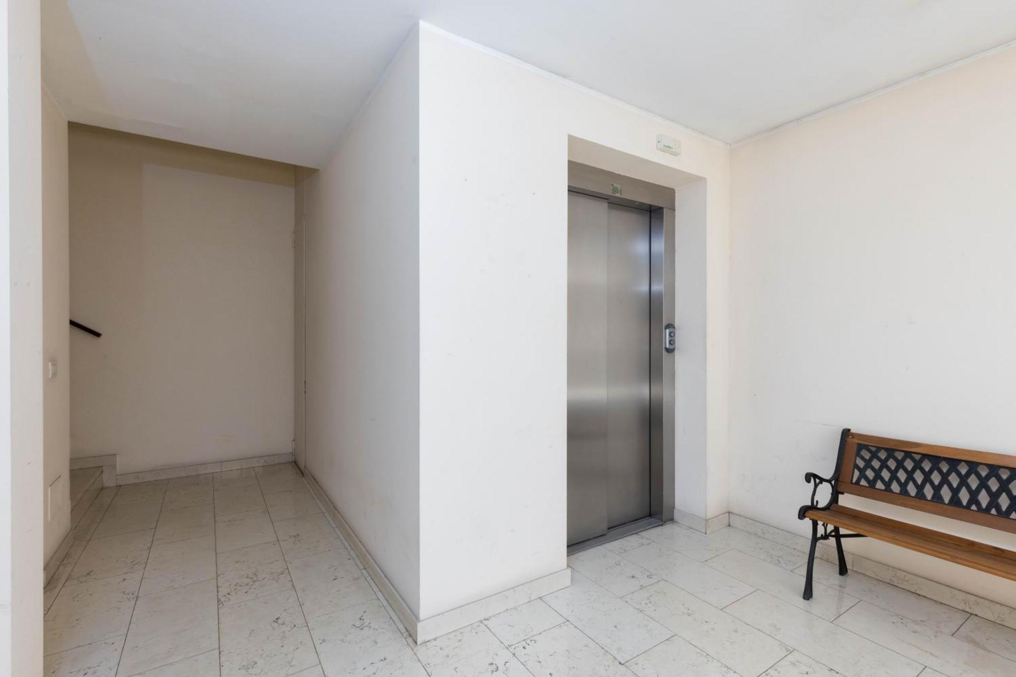 Terrace Milan Con Parcheggio Incluso Appartement Buitenkant foto